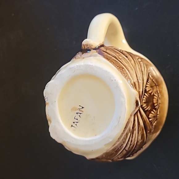 Vintage Owl Creamer, Sugar Jar, Salt & Pepper Shaker Set - Picture 13 of 16